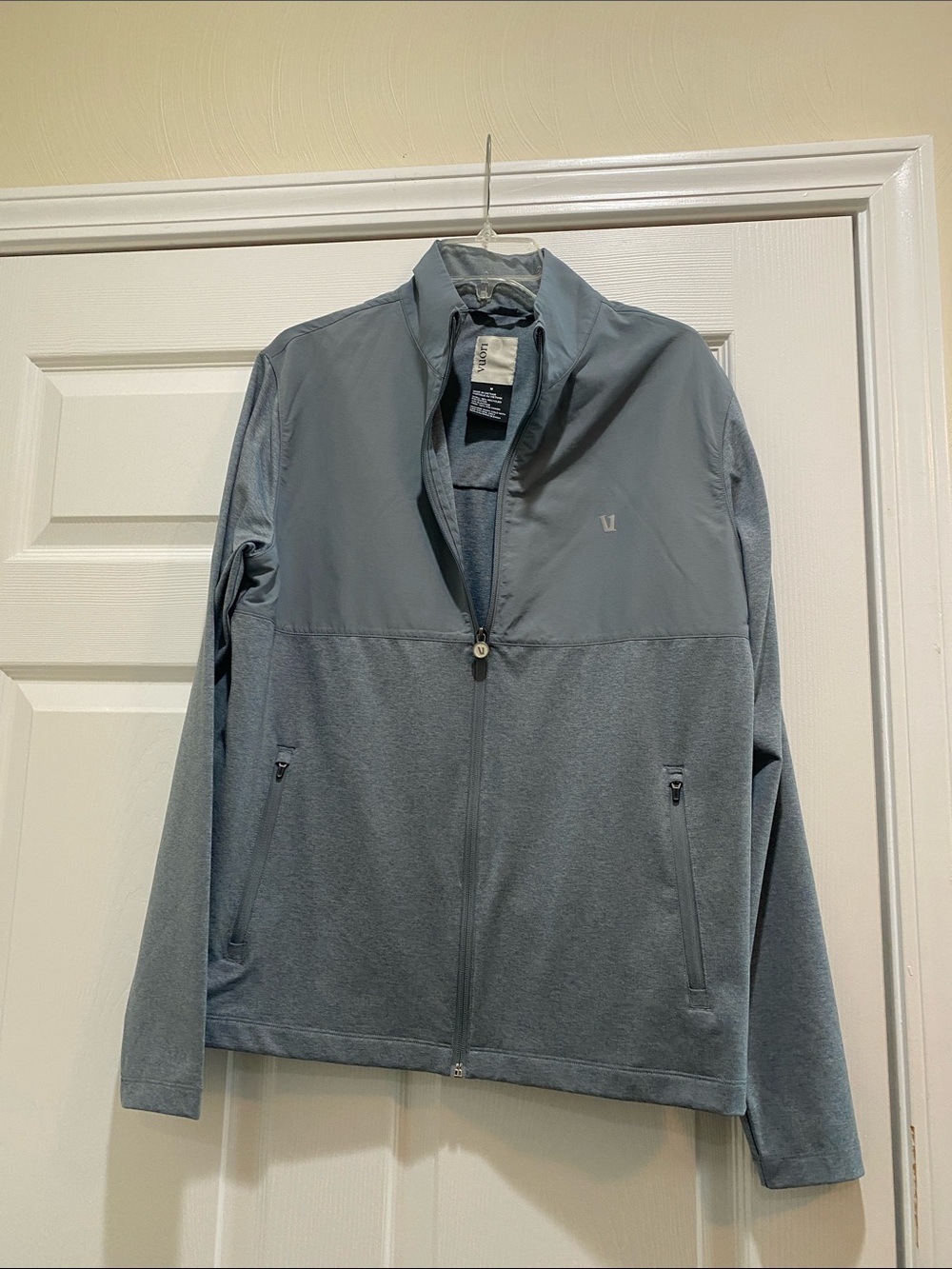 Vuori Men's Light Blue Full-Zip Shirt Jacket